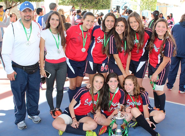 两队盼开赛 两队盼开赛